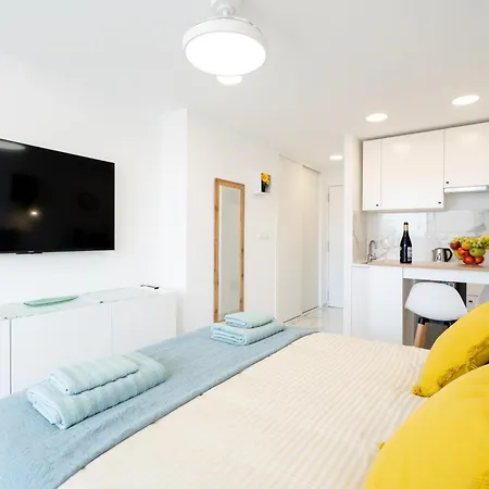 Διαμέρισμα Costa Serena 420 *